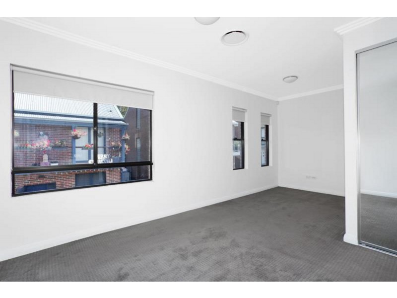18 Abbey Lane, North Parramatta NSW 2151